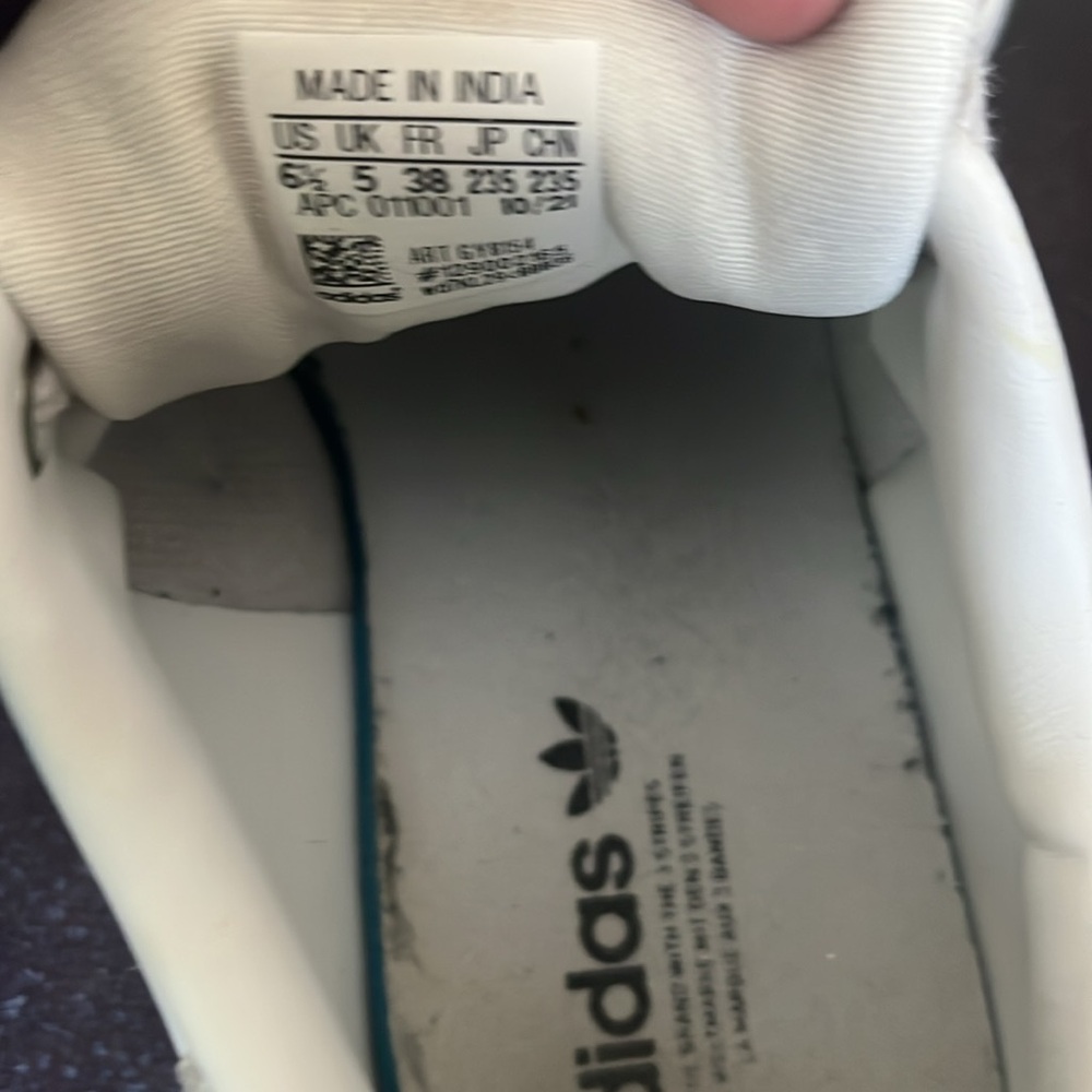 Adidas Stan Smith White Leather Shoes - Picture 4 of 4